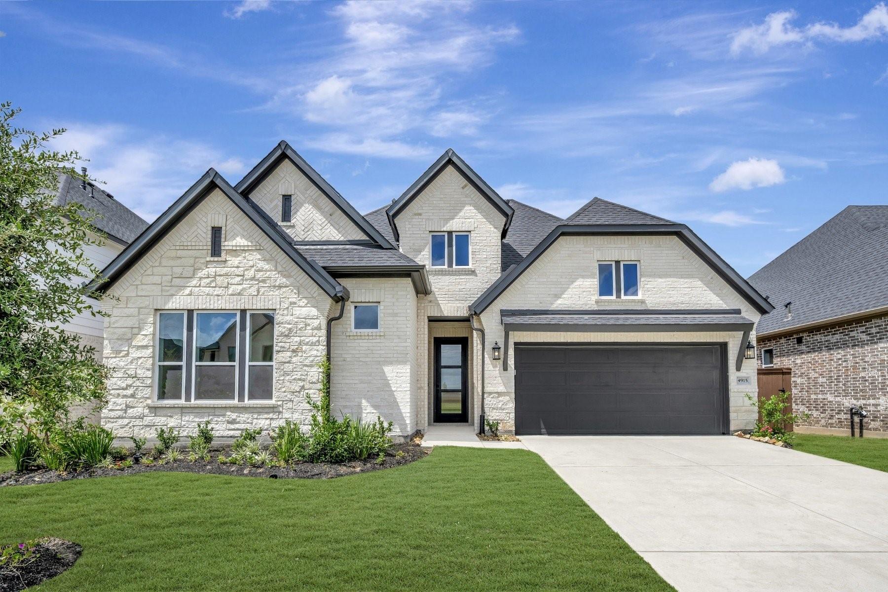 4915 Benton Woods Trail