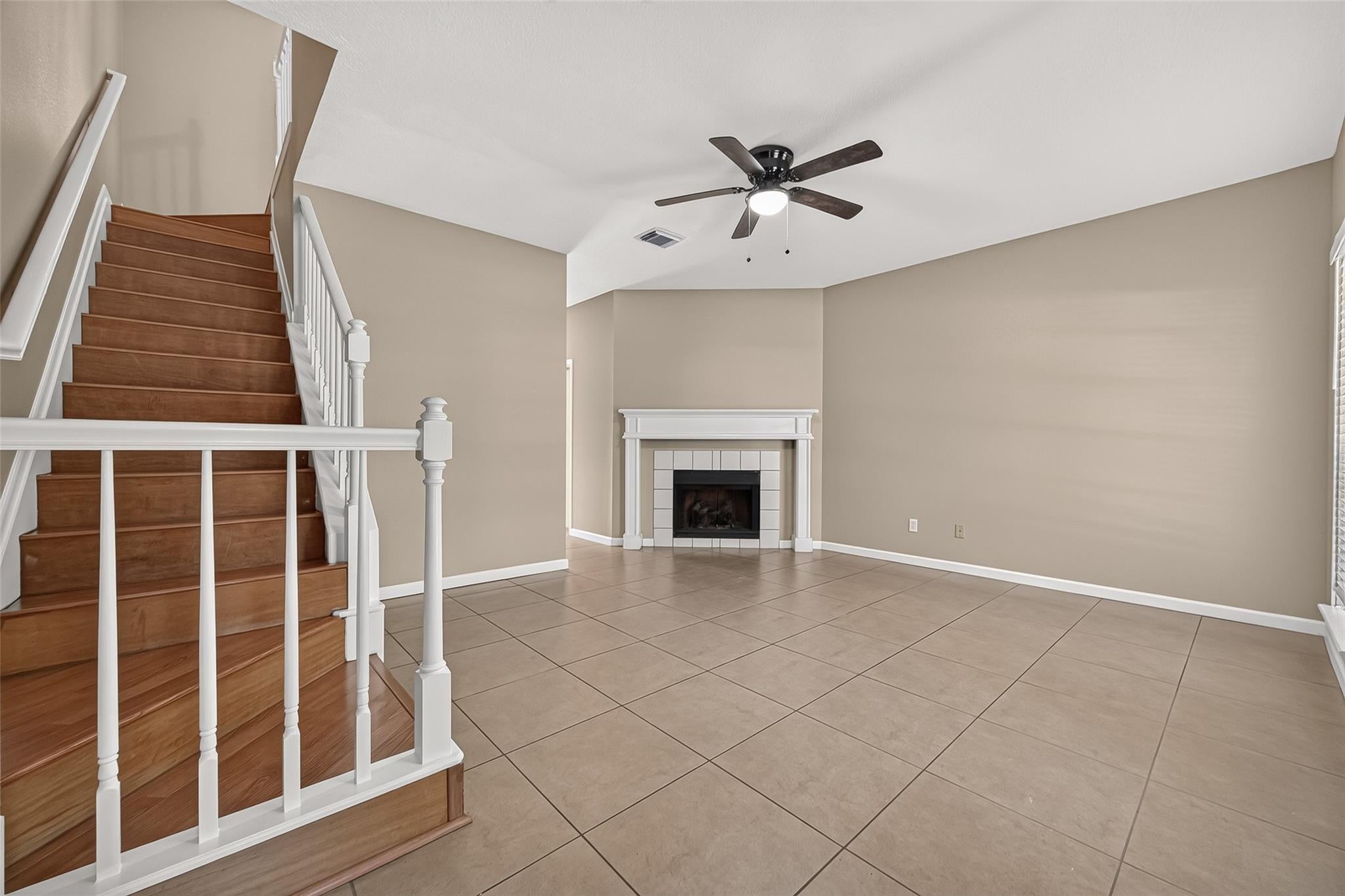 2930 Grants Lake Boulevard 2202