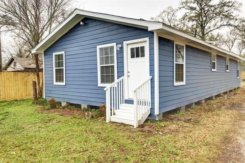 Photo of 8627 Wileyvale Road #A, Houston, TX 77016 (MLS # 98821181)