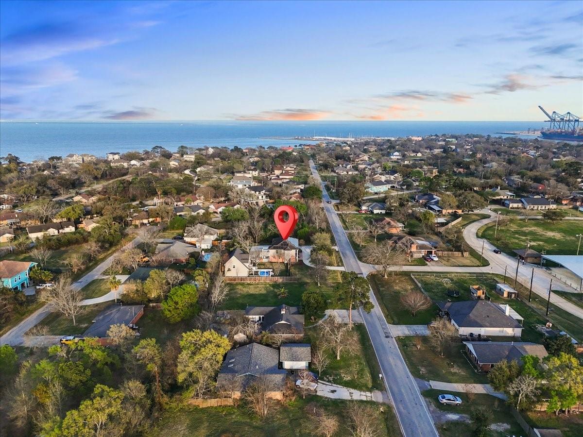 510 Shore Acres Boulevard