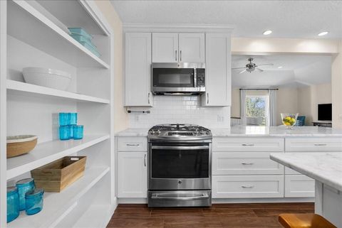 Tiny photo for 510 Shoreacres Boulevard, Shoreacres, TX 77571 (MLS # 60309756)