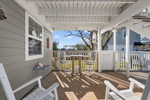 Tiny photo for 510 Shoreacres Boulevard, Shoreacres, TX 77571 (MLS # 60309756)