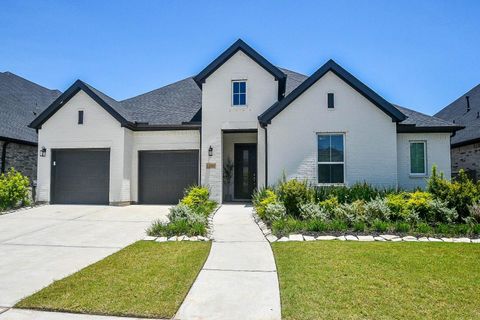 Photo of 5019 Golden Peach Road, Manvel, TX 77578 (MLS # 64477906)