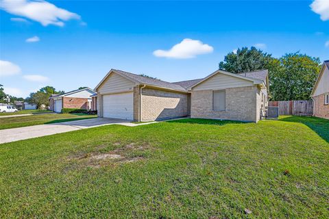 Photo of 4422 Wee Lassie Lane, Houston, TX 77084 (MLS # 11525199)