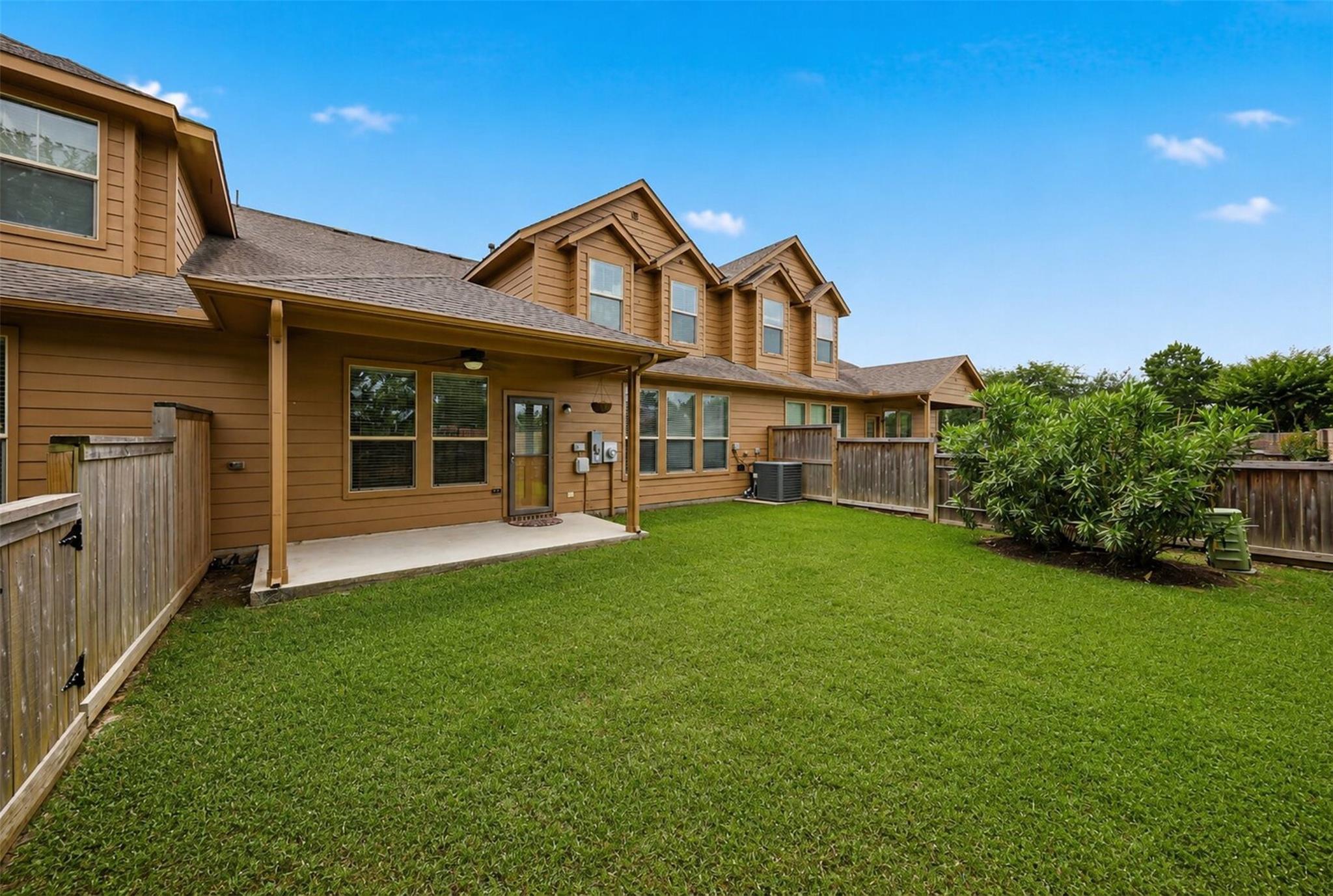 19658 Candlewood Oaks Lane