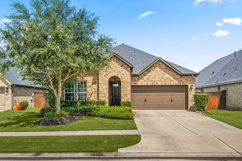 Photo of 6922 Goldstrum Way, Katy, TX 77493 (MLS # 33881342)
