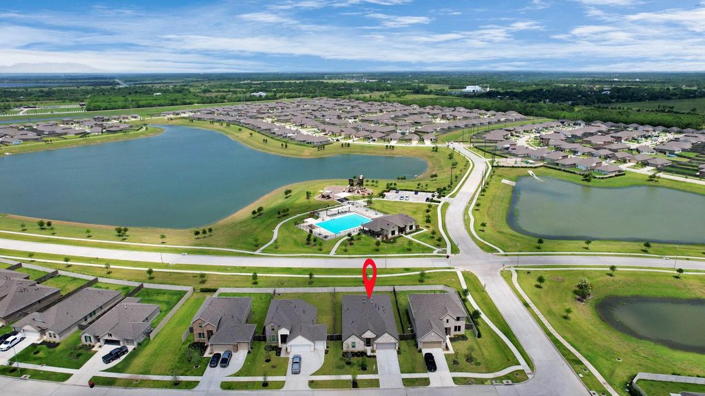 Photo of 4511 Aspen Colony Lane, Baytown, TX 77521 (MLS # 55219581)