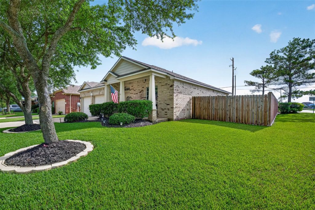 Photo of 3209 Lone Trail Drive S, Texas City, TX 77591 (MLS # 46630432)