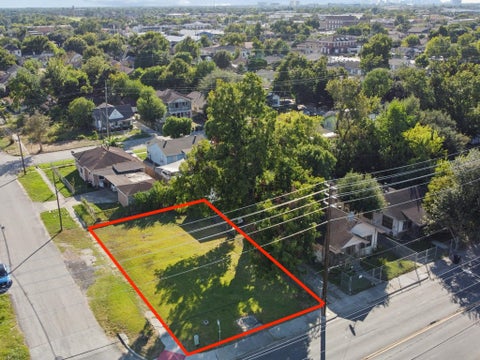 Photo of 6950 Canal Street, Houston, TX 77011 (MLS # 83495783)