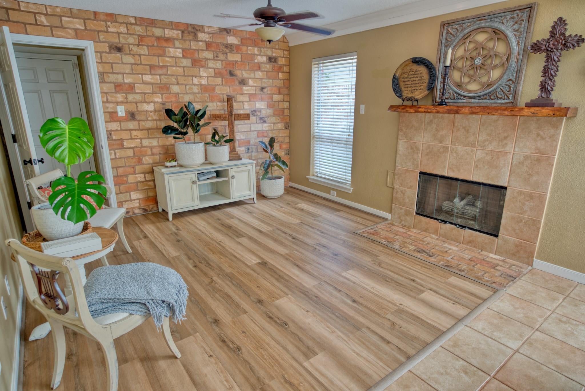 608 Prairie Lane