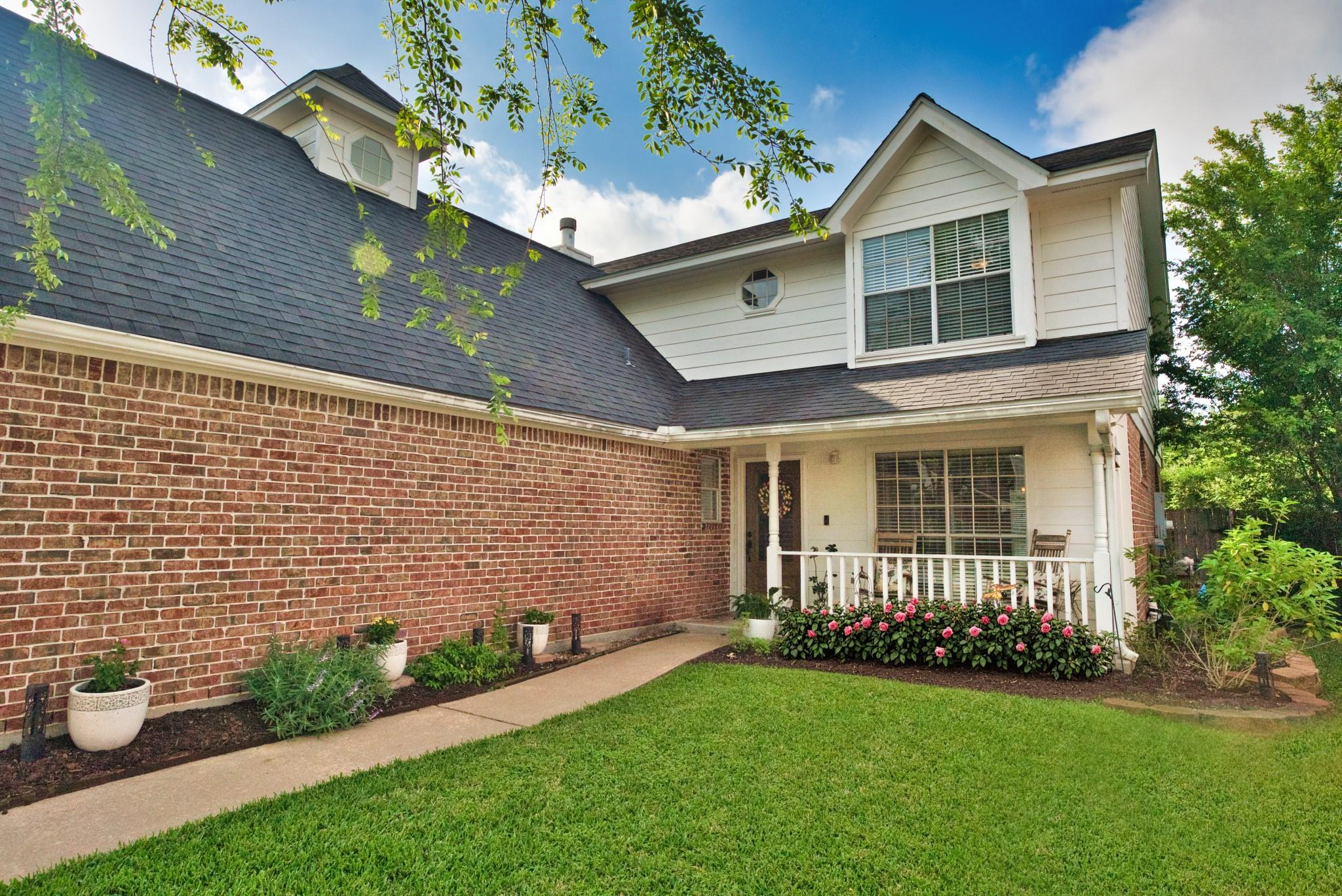 608 Prairie Lane