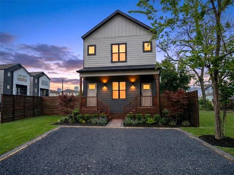 1002 E 33rd Street Houston TX 77022