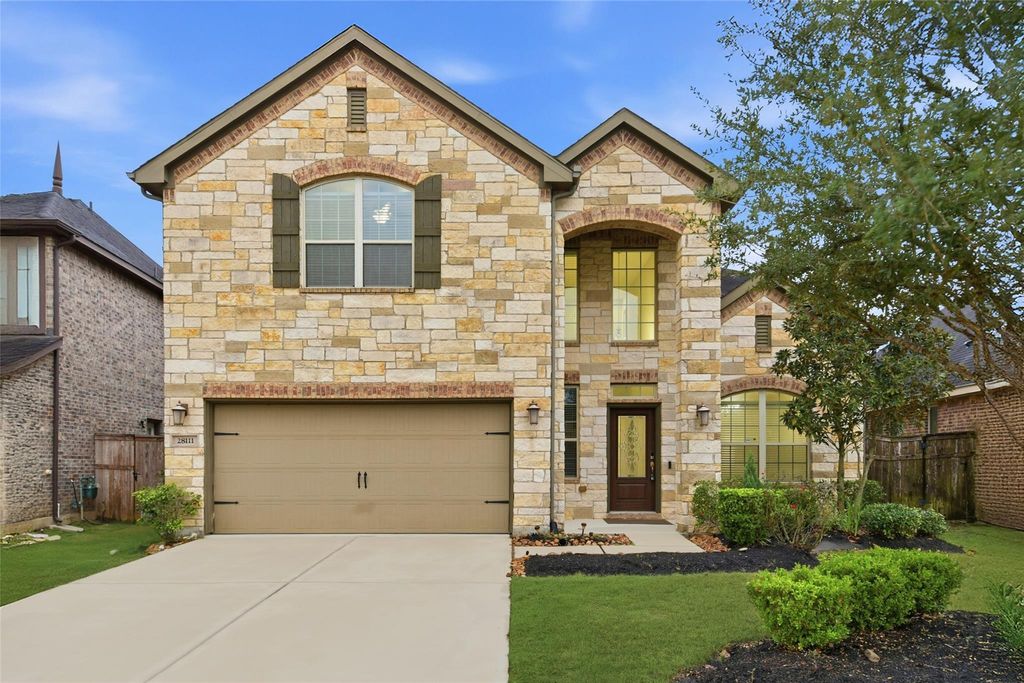 Photo of 28111 Scenic Shore Lane, Fulshear, TX 77441 (MLS # 34405447)