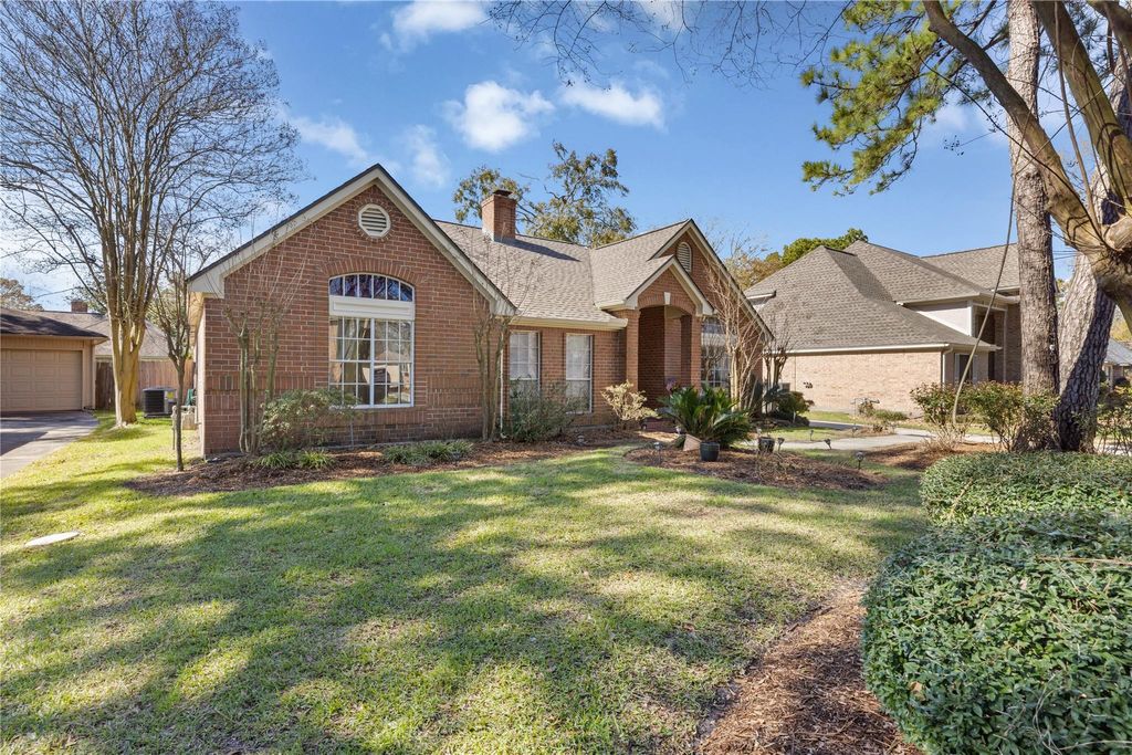 Photo of 3203 Manor Grove Drive, Houston, TX 77345 (MLS # 32741602)