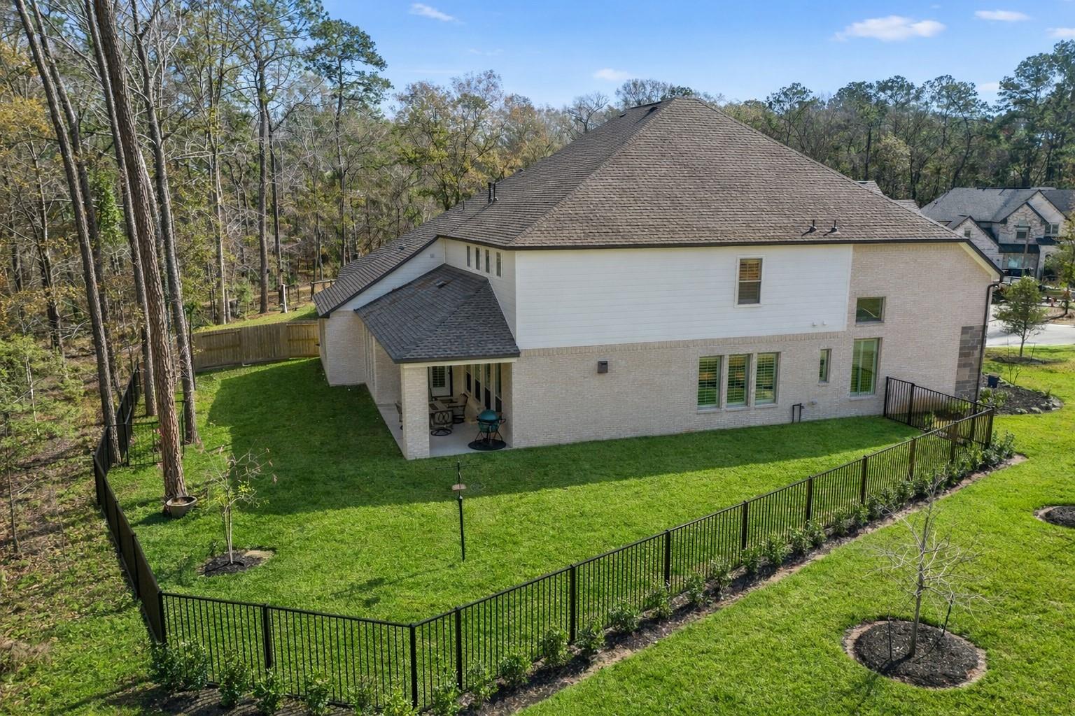 208 Twinflower Trail Court