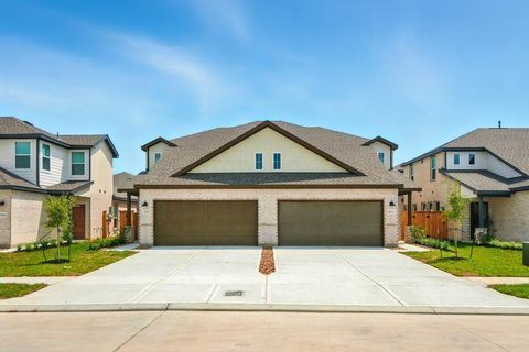 Photo of 1805 N Peach Creek Drive, Dayton, TX 77535 (MLS # 29014744)