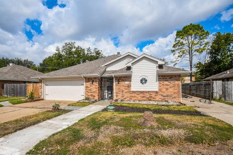 Photo of 1410 Lexington Boulevard, Missouri City, TX 77489 (MLS # 76955714) Photo of 1410 Lexington Boulevard, Missouri City, TX 77489 (MLS # 76955714)