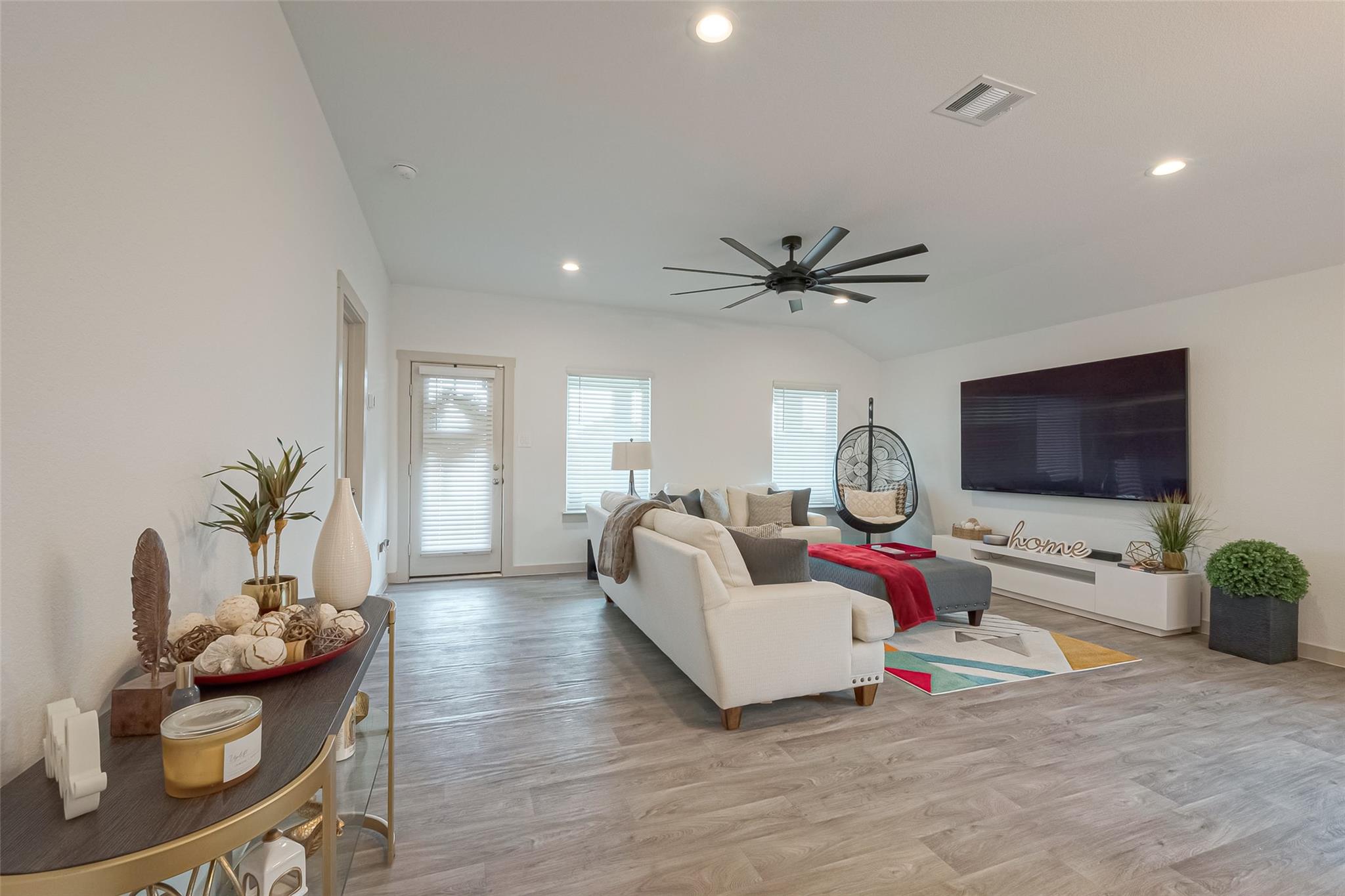 17 Desert Spring Lane