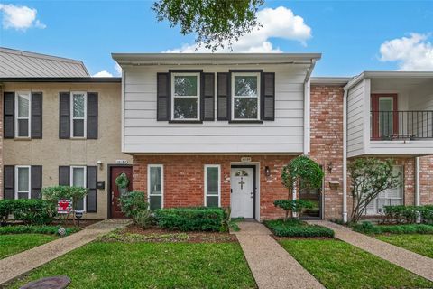 10180 Longmont Drive Houston TX 77042