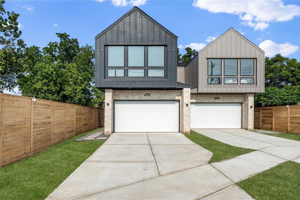 Photo of 4110 Cortlandt Street, Houston, TX 77018 (MLS # 47396903)