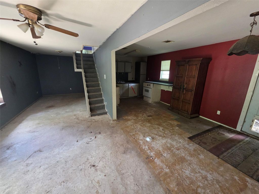 Photo of 12222 Oak Hollow Lane, Pinehurst, TX 77362 (MLS # 82151007)