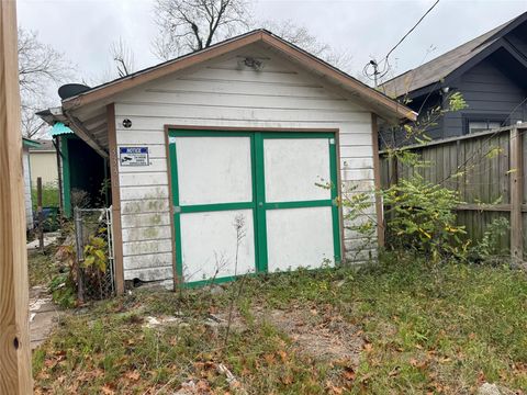 3336 Drew Street Houston TX 77004