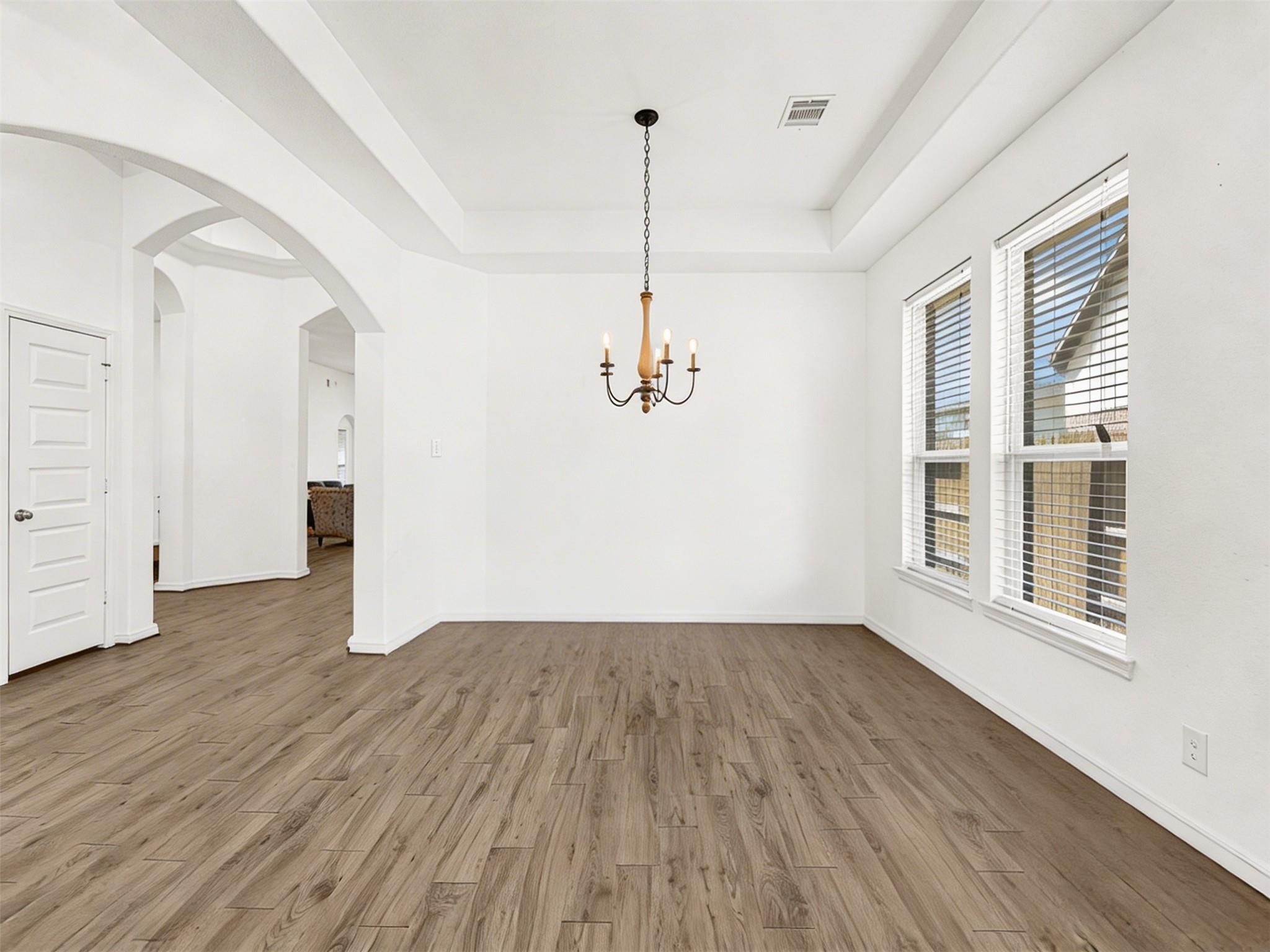 17307 Currawong Court