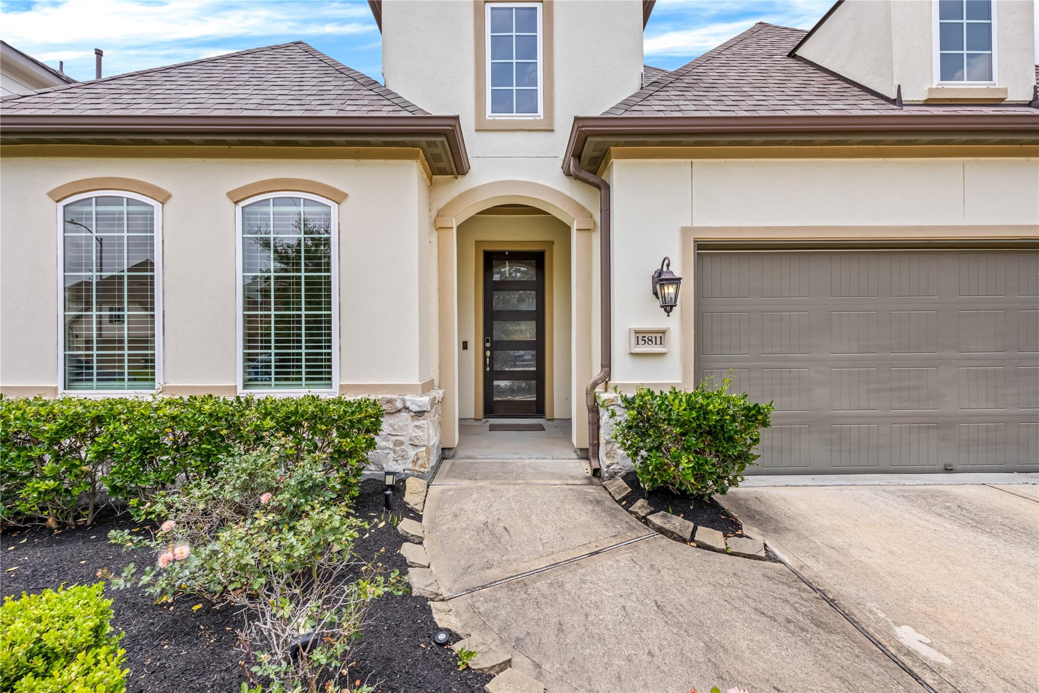 15811 Sunlit Falls Drive