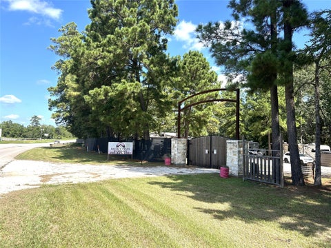 Photo of 14340 N Highway 75, Willis, TX 77378 (MLS # 78255561)