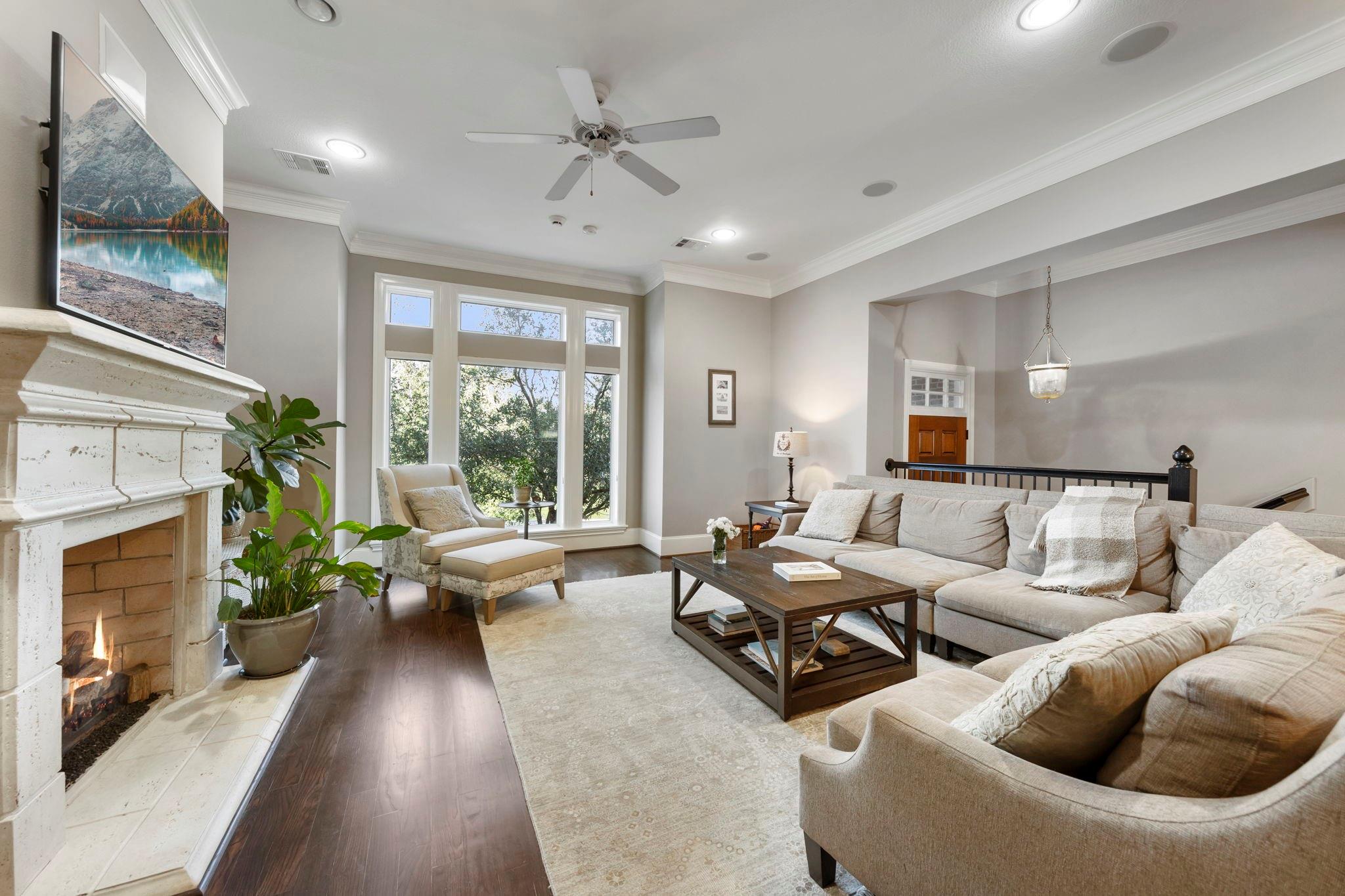 75 Colonial Row Drive