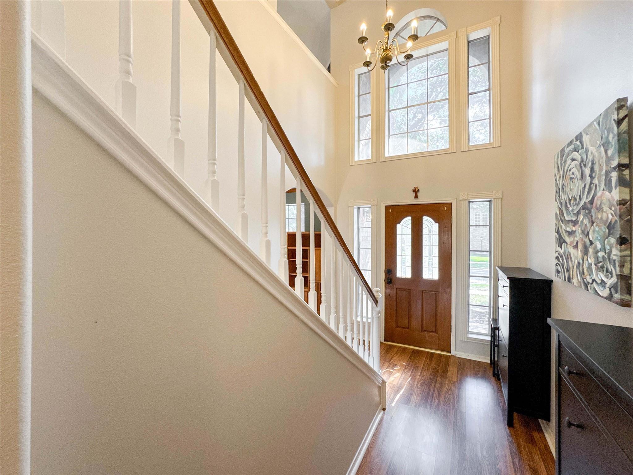 1250 Hunter Wood Drive