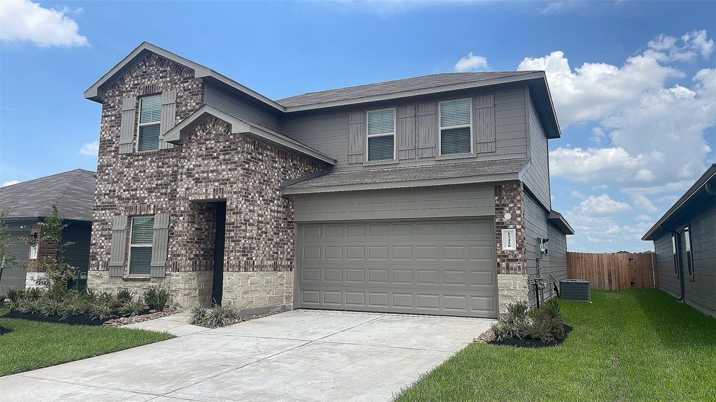 Photo of 12418 Pelican Bay, Houston, TX 77038 (MLS # 18549877)