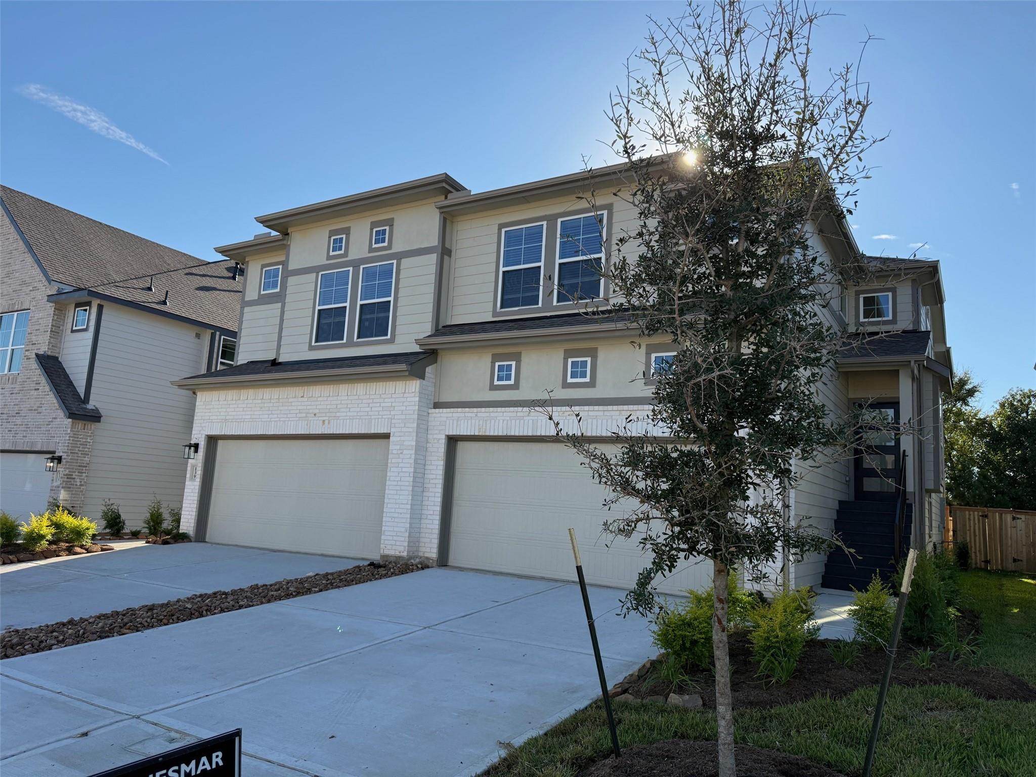 123 West Coralburst Loop