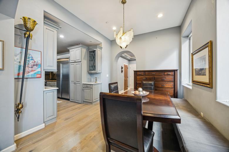 914 Main Street 1204