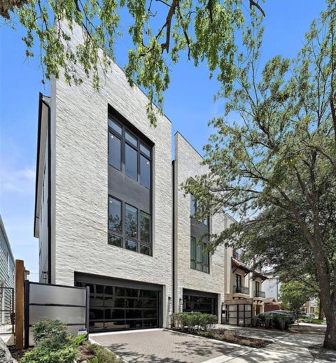 Photo of 404 W Pierce Street, Houston, TX 77019 (MLS # 2383868)