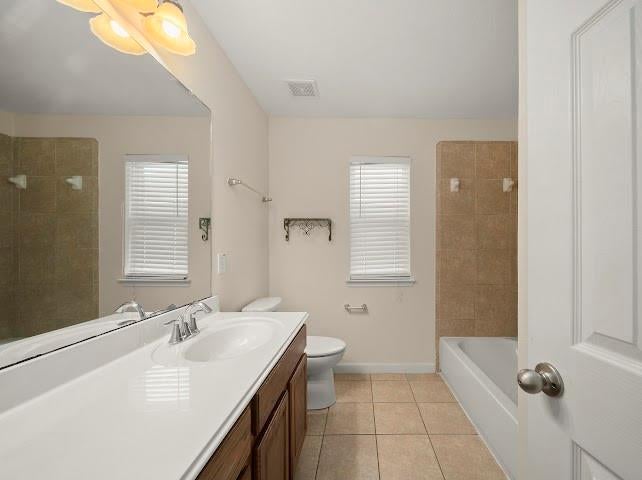 3211 London Lane