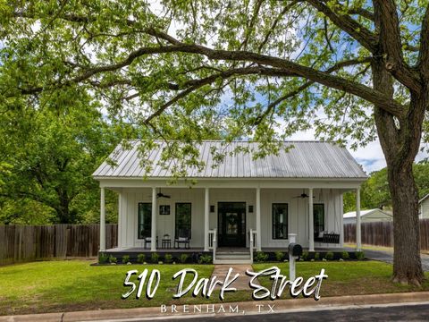 Photo of 510 Dark Street, Brenham, TX 77833 (MLS # 11865506)