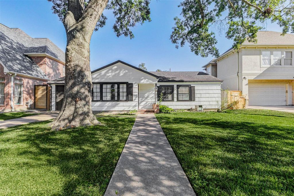 Photo of 5414 Grand Lake Street, Houston, TX 77081 (MLS # 75838183)