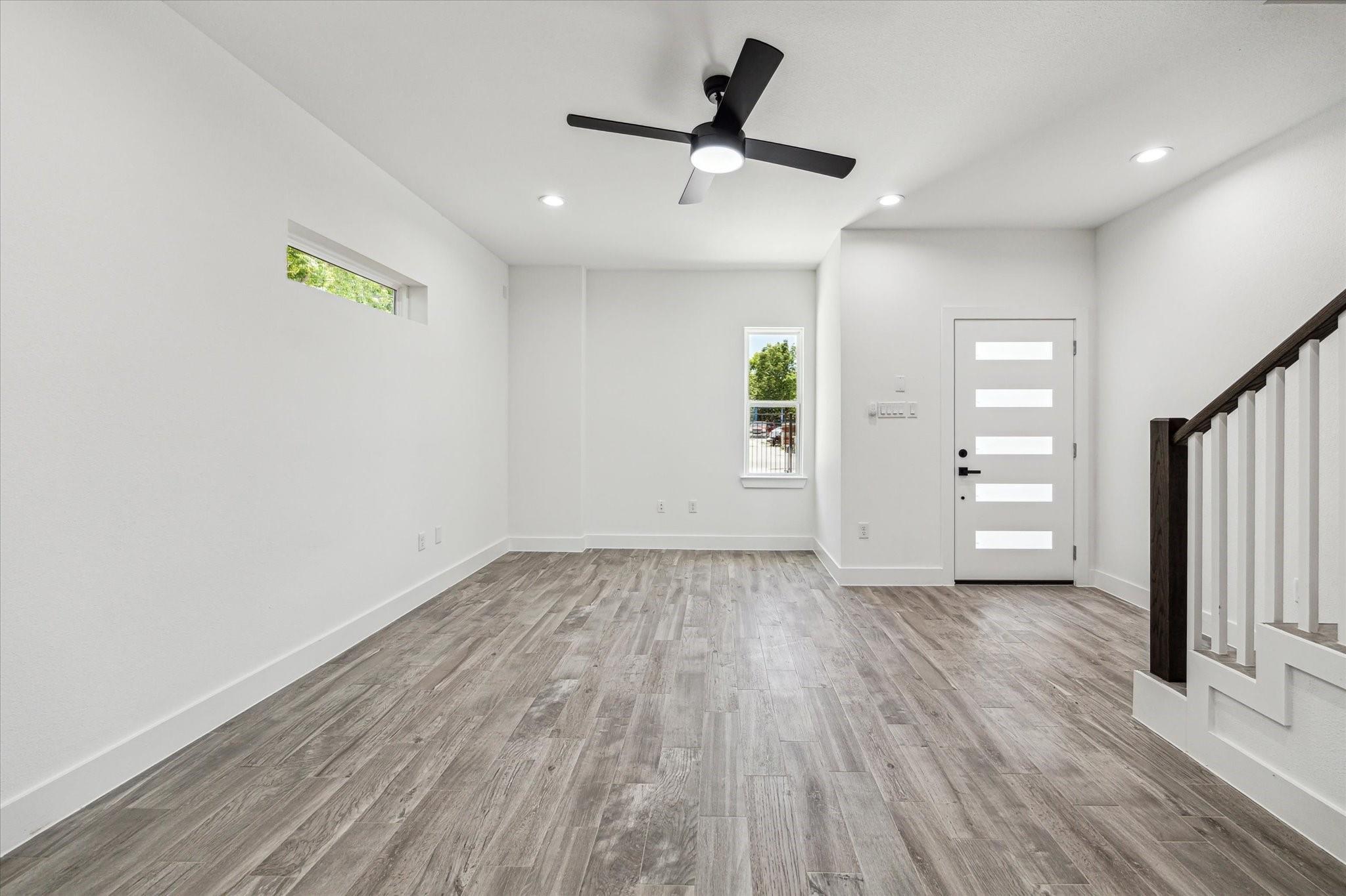 990-992 Marjorie Street