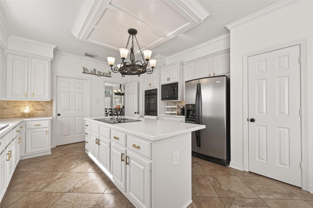 Photo of 17 Turtle Creek Manor, Sugar Land, TX 77479 (MLS # 845500)