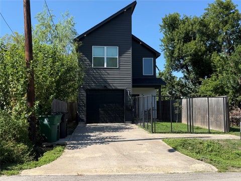 Photo of 2417 Noble Street, Houston, TX 77026 (MLS # 40217889)