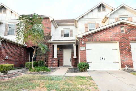 Photo of 13070 Lawsons Creek Lane, Houston, TX 77072 (MLS # 68629543)