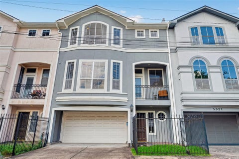 Photo of 5327 Floyd Street, Houston, TX 77007 (MLS # 82988772)