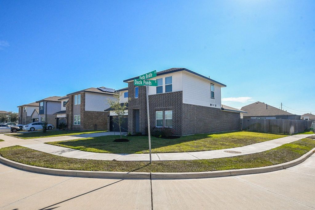 Photo of 210 Dusty Bridle Lane, Rosharon, TX 77583 (MLS # 42208834)