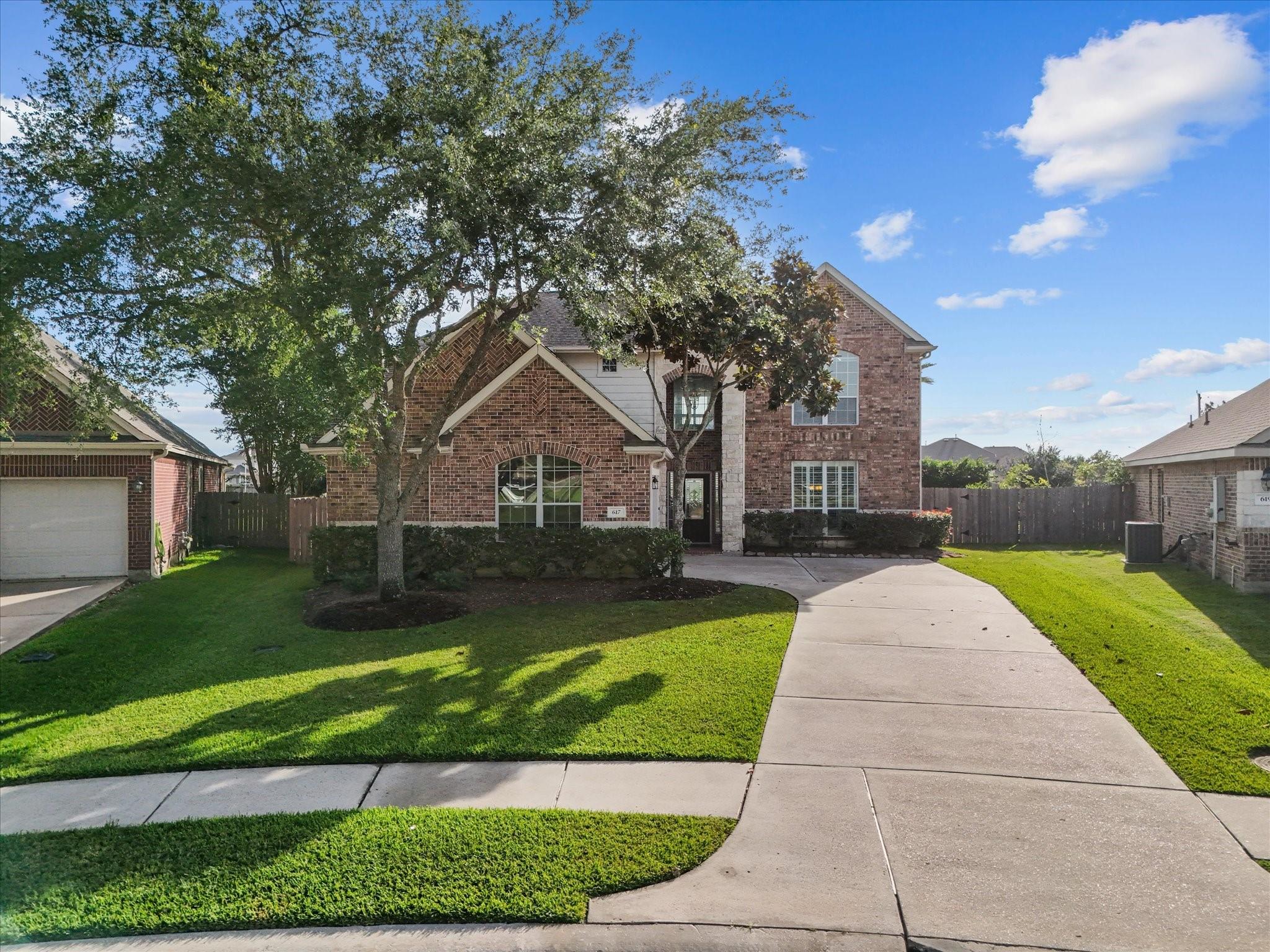 617 Forest Village