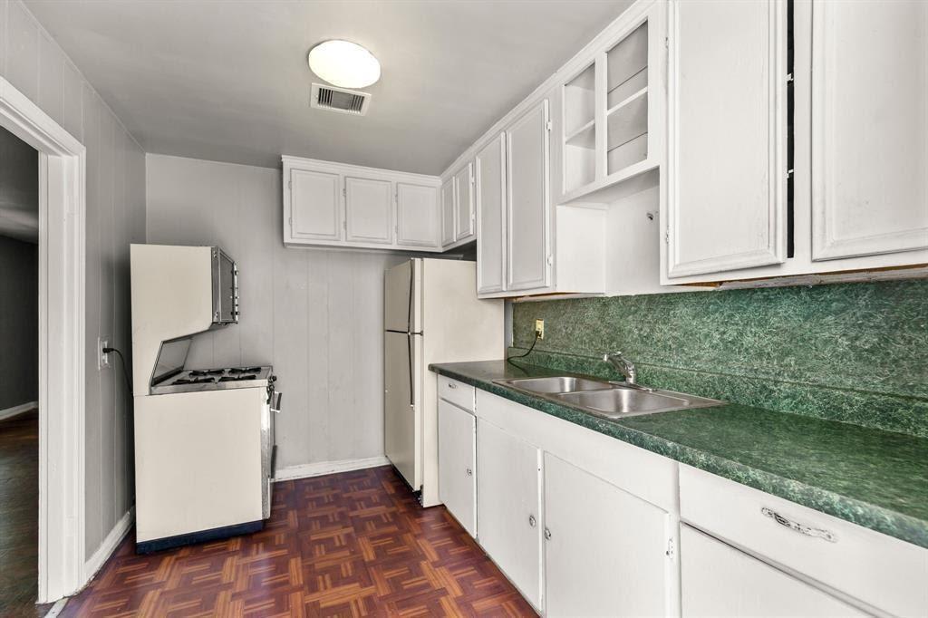 2506 6th Street