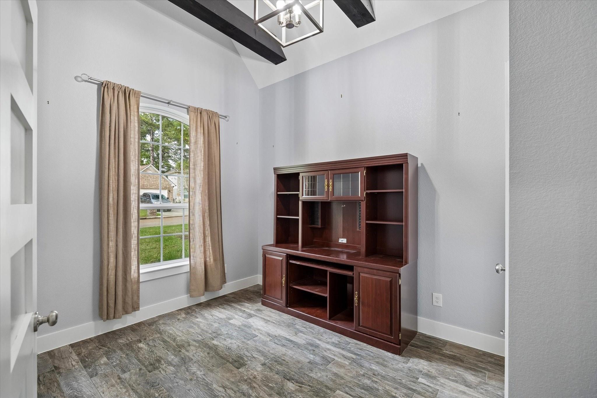 13219 Salem Circle