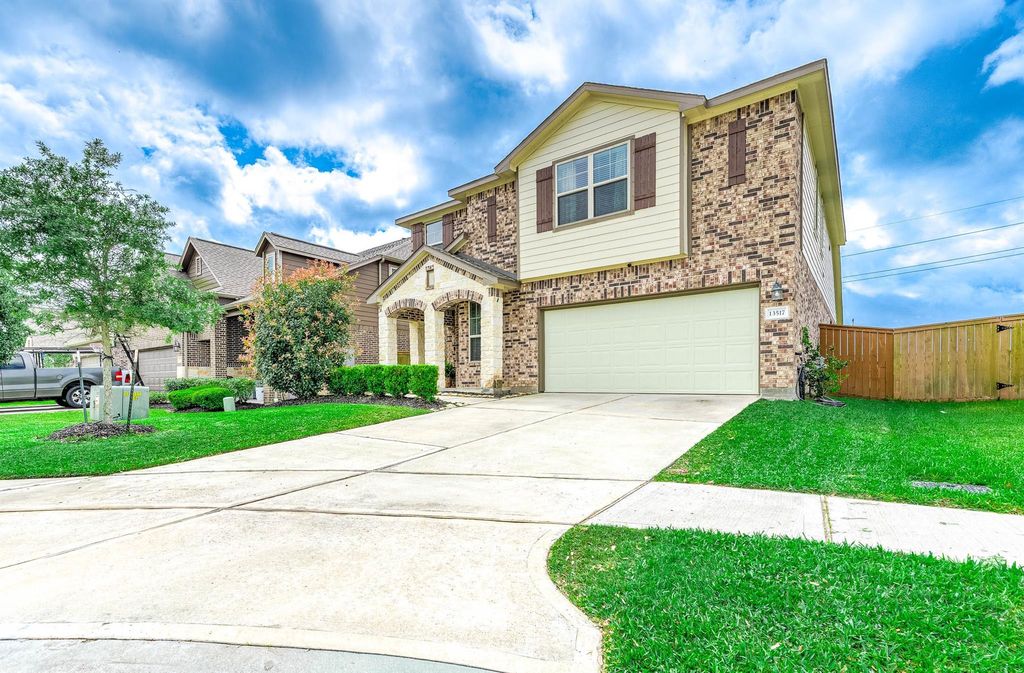 Photo of 13517 Emerald Mallard Drive, Texas City, TX 77568 (MLS # 80133725)