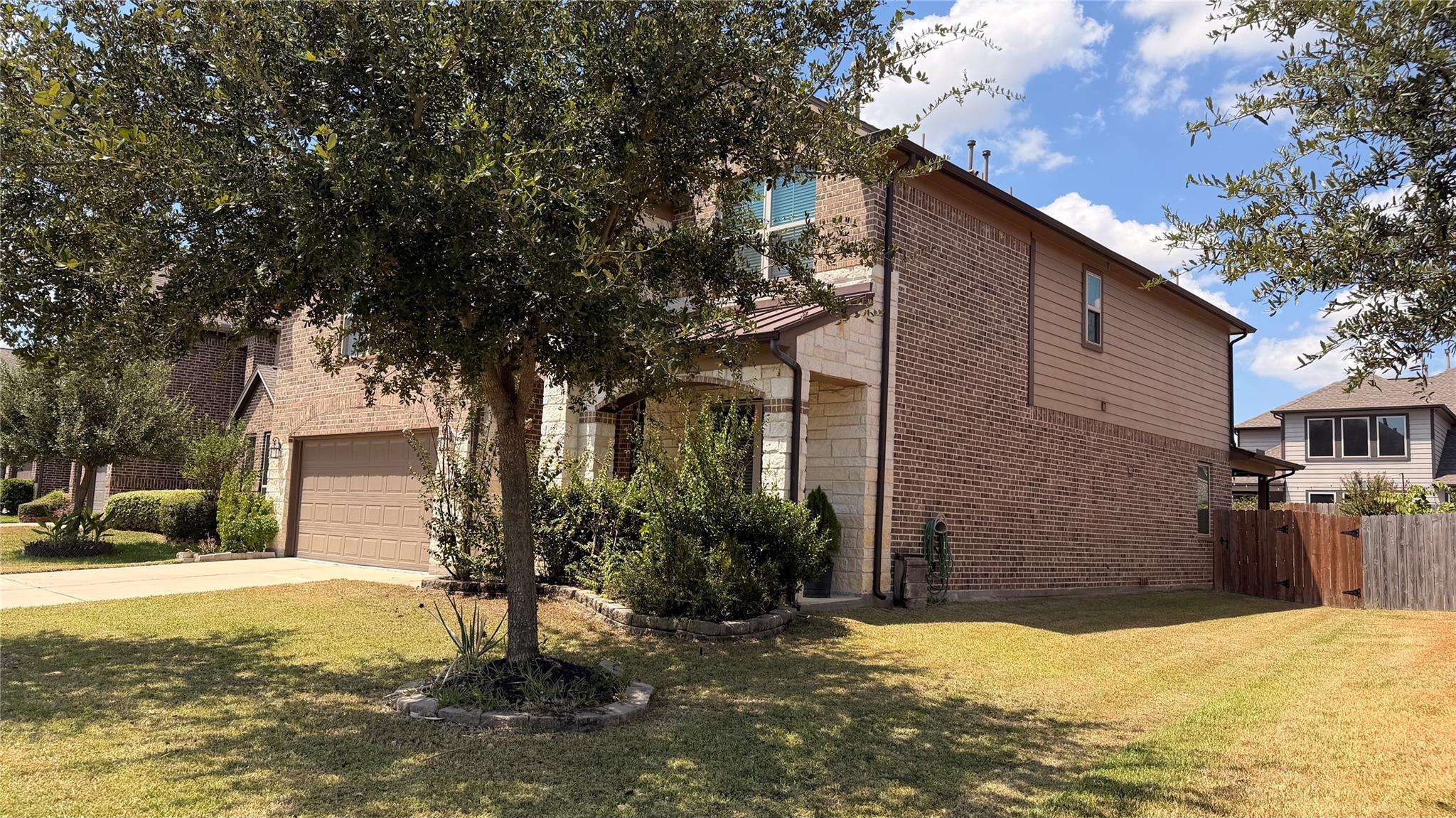 18514 Gardens End Lane