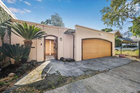 Photo of 1912 Taft Street, Houston, TX 77006 (MLS # 14444175)